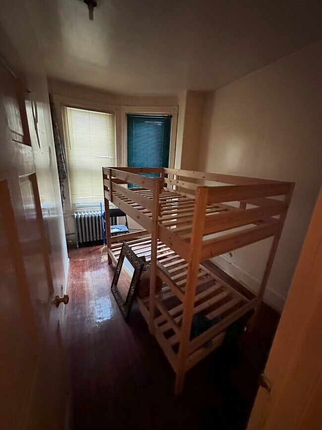 Photo - 250 W Olney Ave Unidad 1st floor