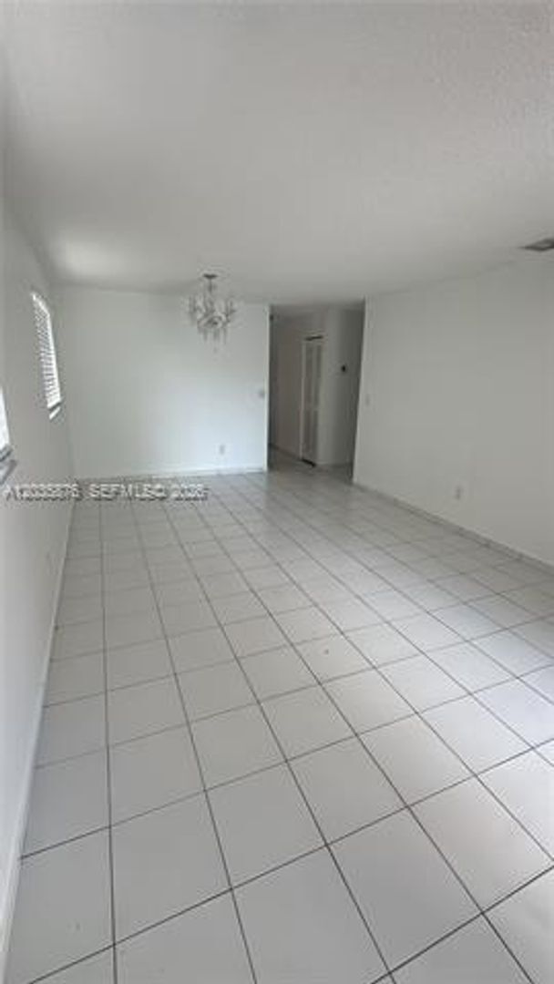 Photo - 830 W 75th St Unit 830 W 75th St # 1