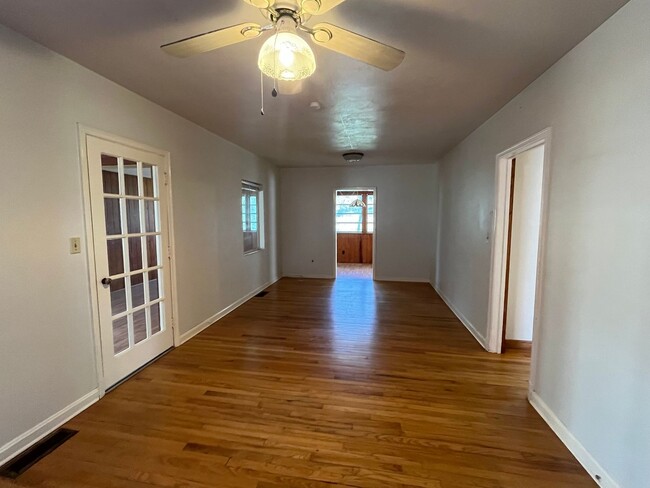 Photo - 3 Bedroom, 1 Bath home in Live Oak with la...