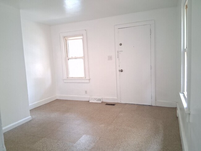 213 Cohansey St