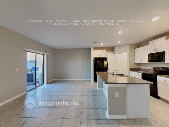 Photo - 15618 Greenleaf Bay St