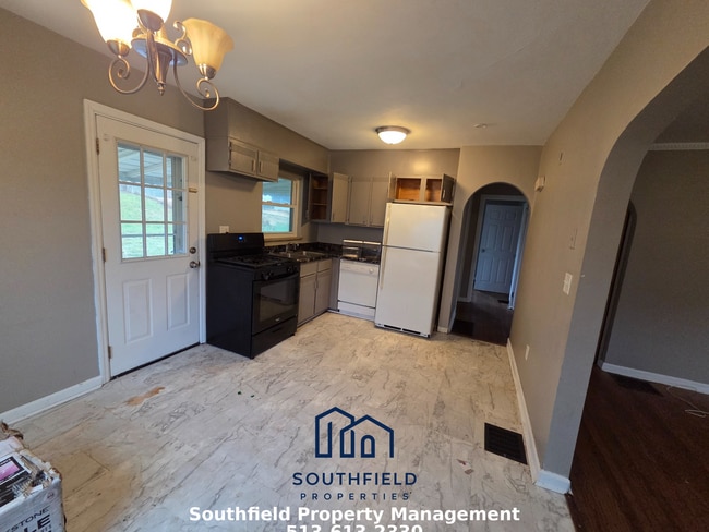 Photo - 319 Main Ave