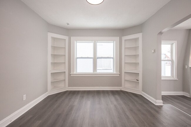 Photo - NEWLY RENOVATED! - 3 BED, 1.5 BATH BEAUTIFUL SINGLE- FAMILY HOME.