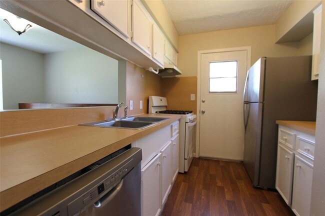 Photo - 119 S Brownell St