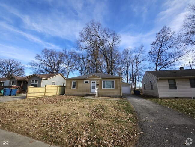 Building Photo - 4407 N Mitchner Ave Rental