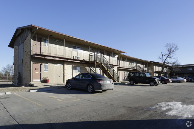 Colony West Apartments - Colony West Apartments