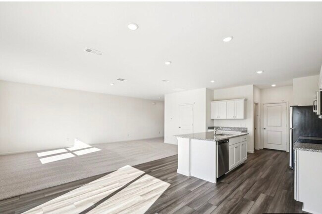 Photo - 6147 Emperor Pnes Trl