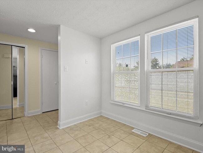 Photo - 23 Ivy Oak Ct