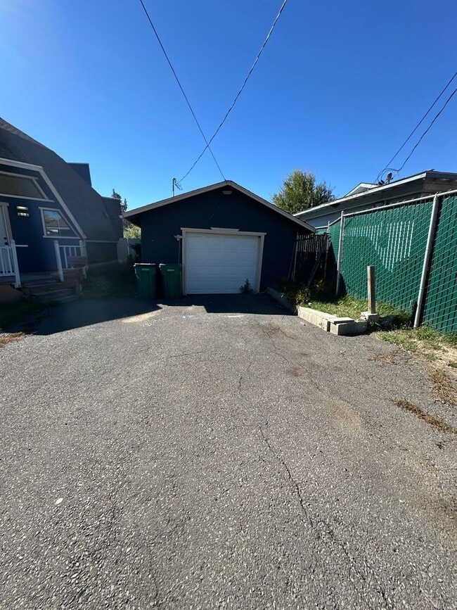 Photo - 804 N 2nd St