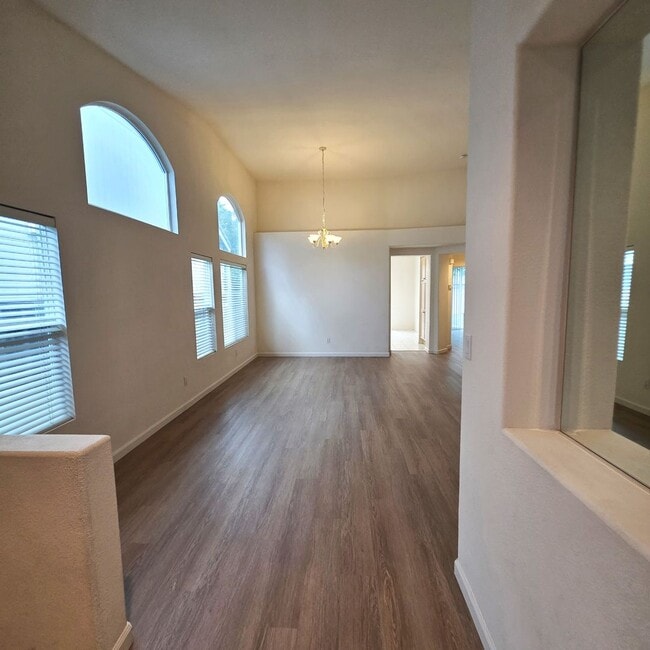 Photo - Clayton Single Story 3bd/2ba - Bright open living w/new flooring