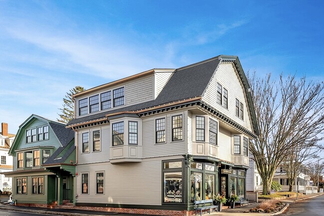 Building Photo - 1 School St Unit R1