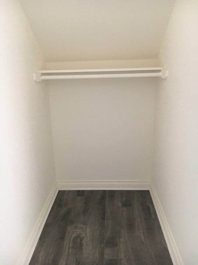CLOSET - 523 N Benton Way Unidad 523 N. BENTON WAY Rental