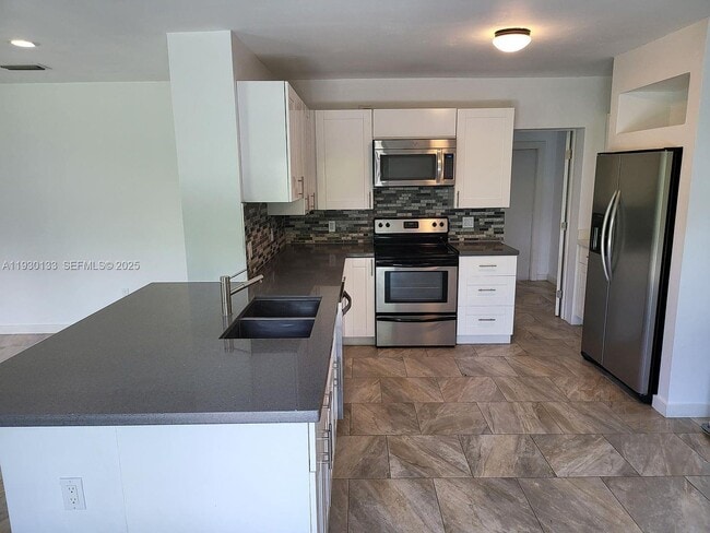 Photo - 8575 SW 125th St