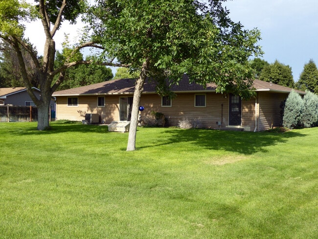 Photo - 813 Sherry Dr