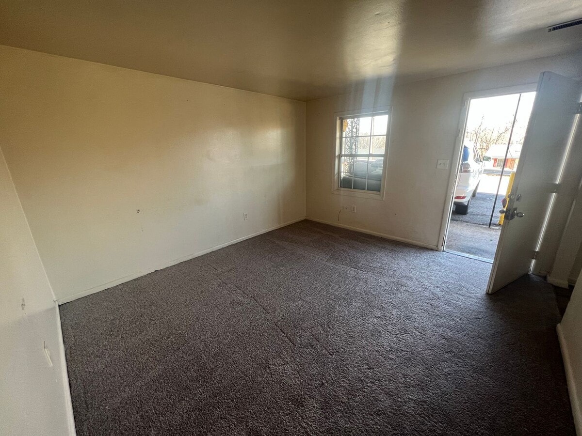 Photo - 829 Westside Blvd NW Unidad 829 Westside Blvd NW Apt 2