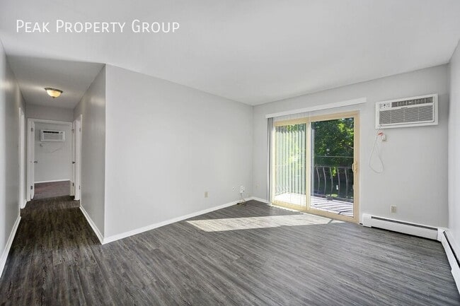Photo - 3505 Telford St Unit 2