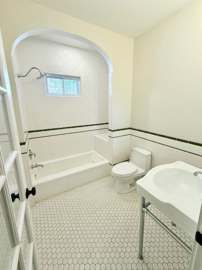 Photo - Fully Renovated 2 Bed, 2 Bath Apartment + Den Near UNR – Unit 2 Unit 2