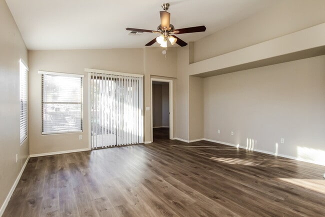 Photo - 1607 W Nancy Ln