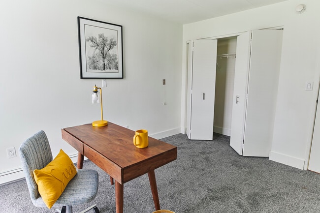 Sycamore Place Apartments