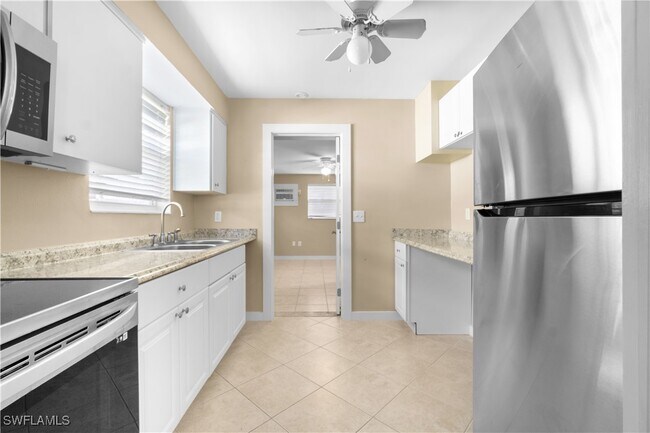 Photo - 530 92nd Ave N