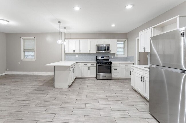 Photo - 11 Holmes Ave Unit 1