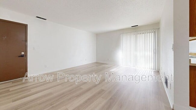 Photo - 201 E Arbor Ave