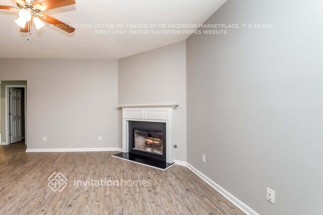 Photo - 170 Stillwood Dr