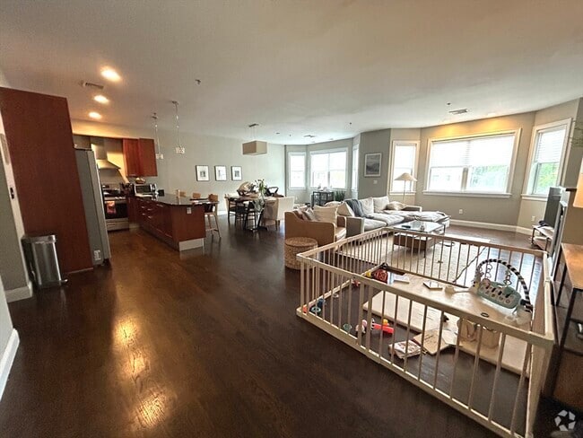 Building Photo - 7583-83 Boylston St Unit 3 Rental