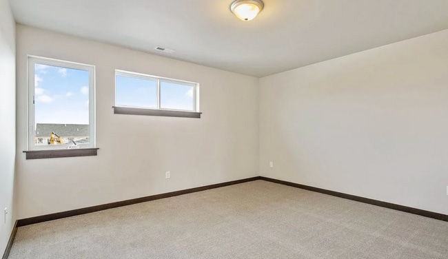 Photo - 602 Black Diamond St Unidad B