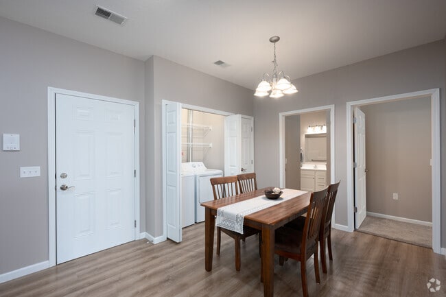 Dining Area - Ivy Terrace
