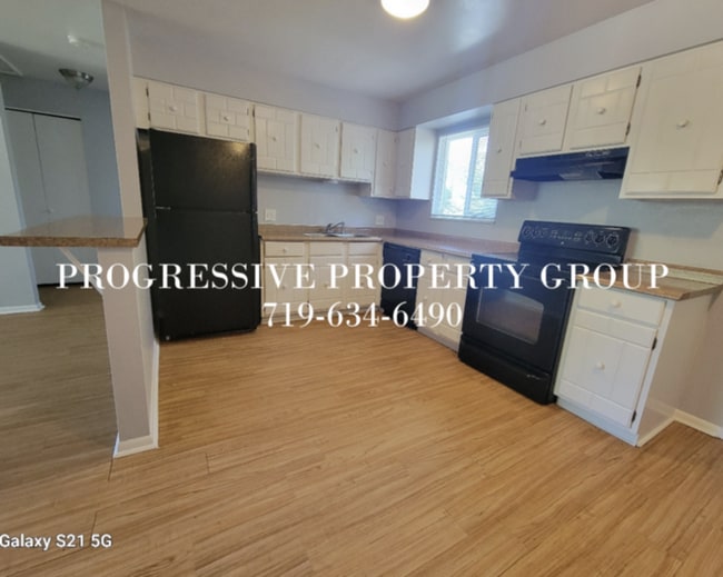 Photo - 2 Bed 1 Bath Apartment in a GREAT location!