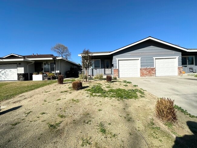 Photo - Charming 2 bedroom and 1 bath Duplex in Sacramento