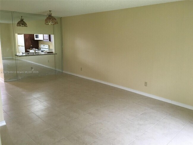 Photo - 10401 NW 11th St Unit 106