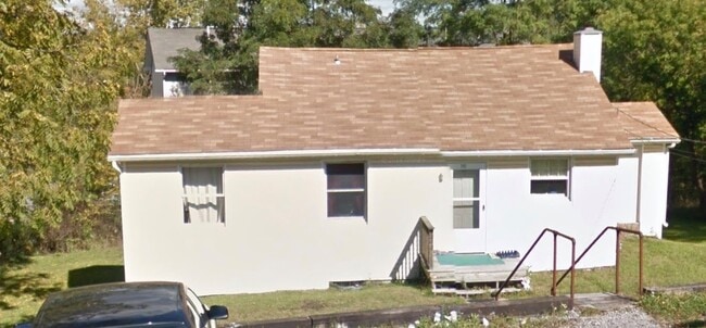 Building Photo - 243 Coddington Rd Rental