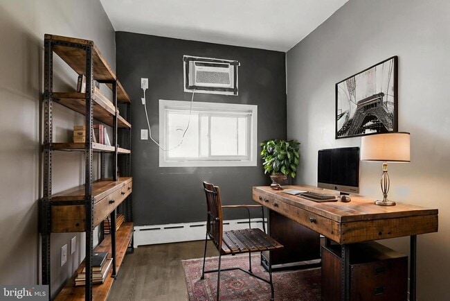 Building Photo - 2212 S Bouvier St Rental