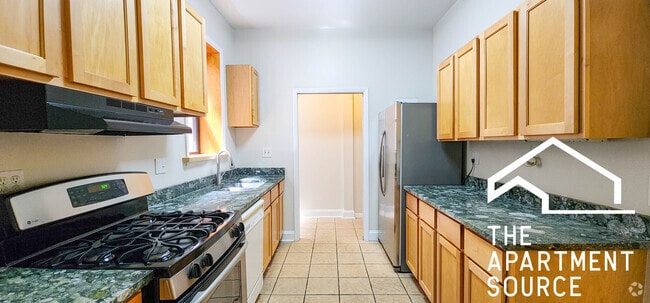 Building Photo - 4311 N Sheridan Rd Unit 2 Rental
