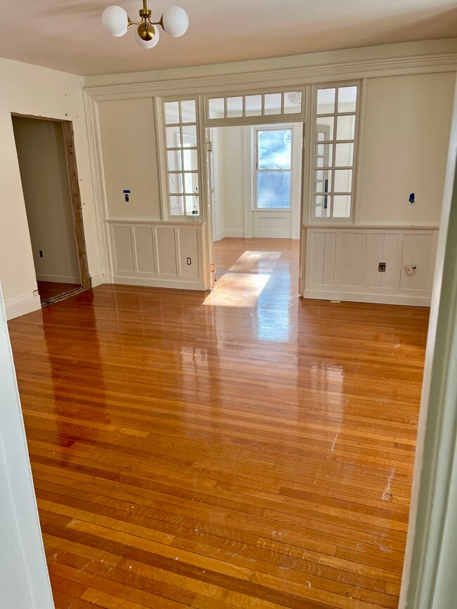 Photo - 56 Phillips Pl Unit 1