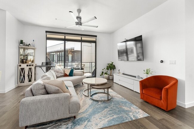 Photo - 800 Embassy Dr Unit 609