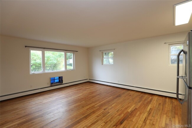 Photo - 30 Lamb Ave Unit #1a