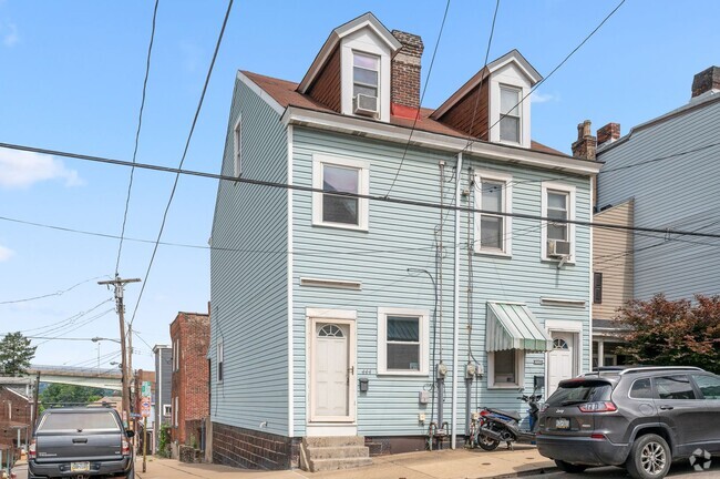 Building Photo - 2 bed 1 bath with fresh updates - great lo... Rental