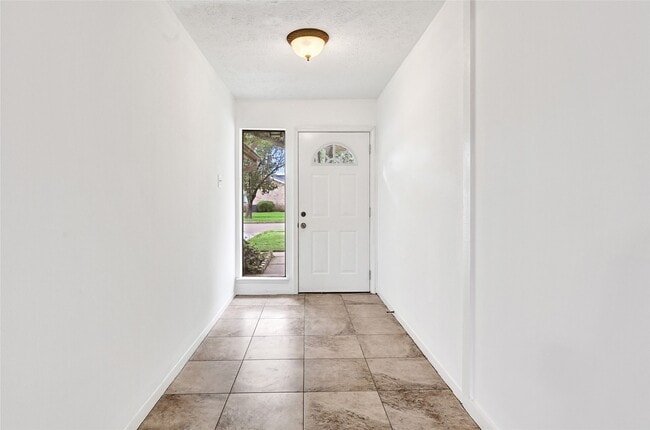 Photo - 2730 Mesquite Dr