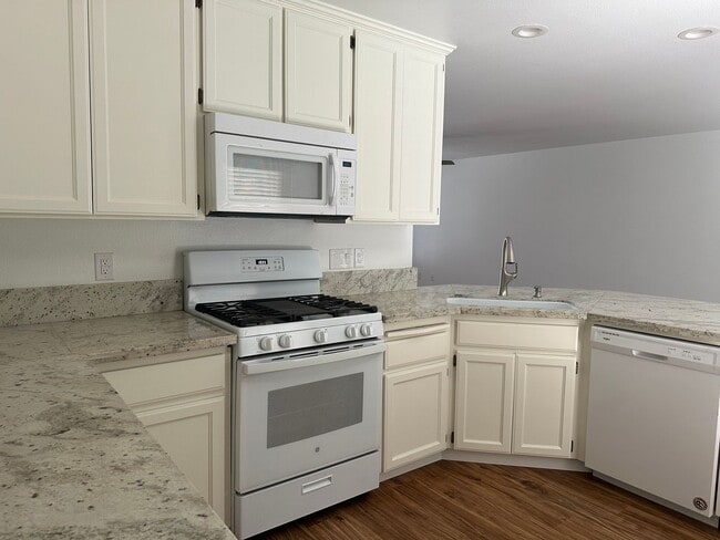 Photo - 2601-2607 W Oriole Unit 2601