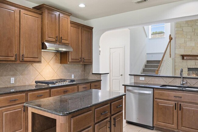 Photo - 2617 Salorn Way