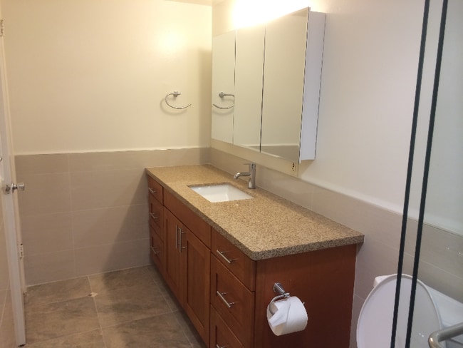 Photo - 242 Dennis Dr