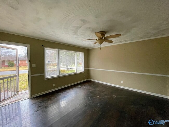 Photo - 2417 NW Esther Ave