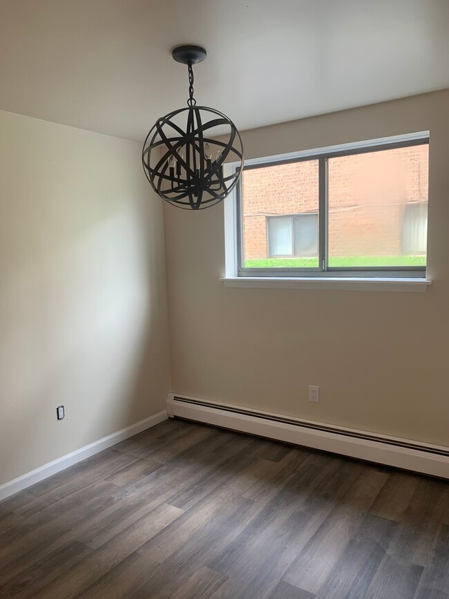 268 Robert Dr Unit 2