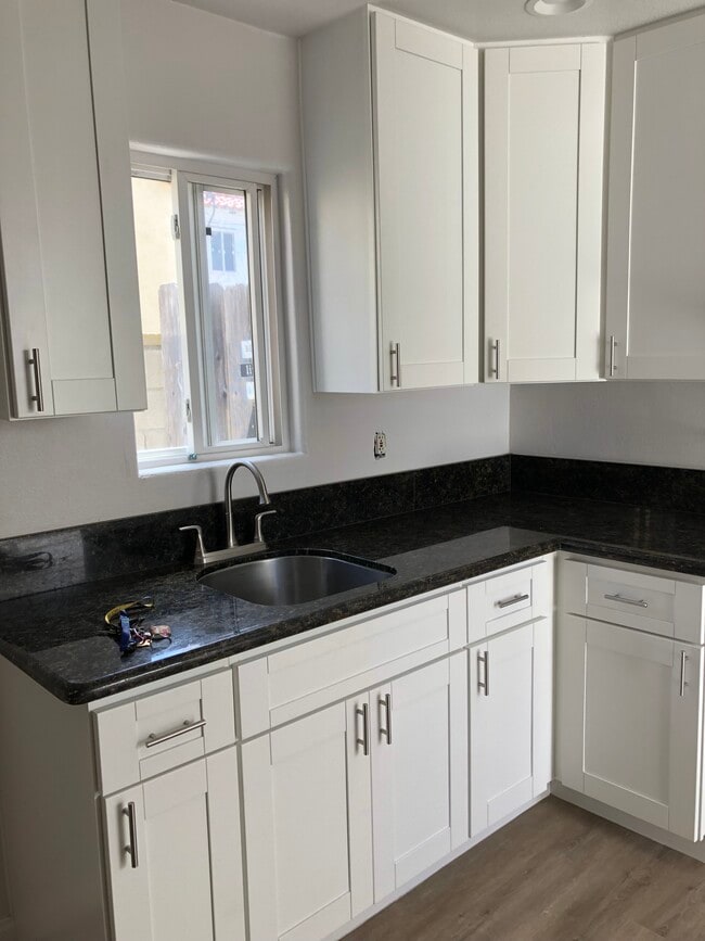 Photo - 3033 Carleton St Unidad A