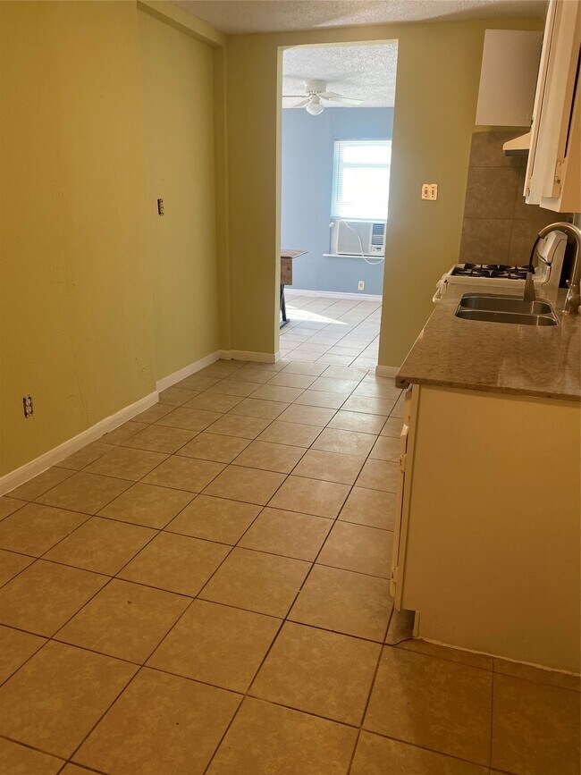 Photo - 1204 7th Ave N