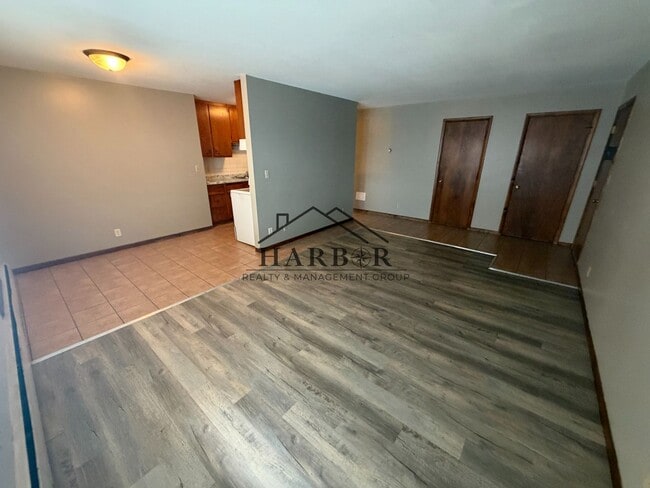 204 11th Ave NW Unit 204 - 901