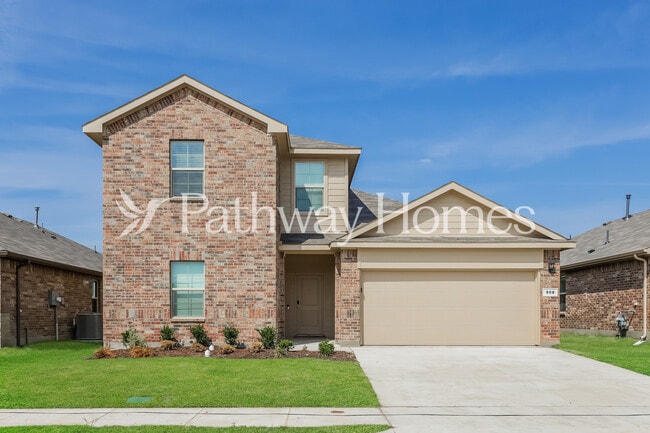 Photo - 908 Birch Dr